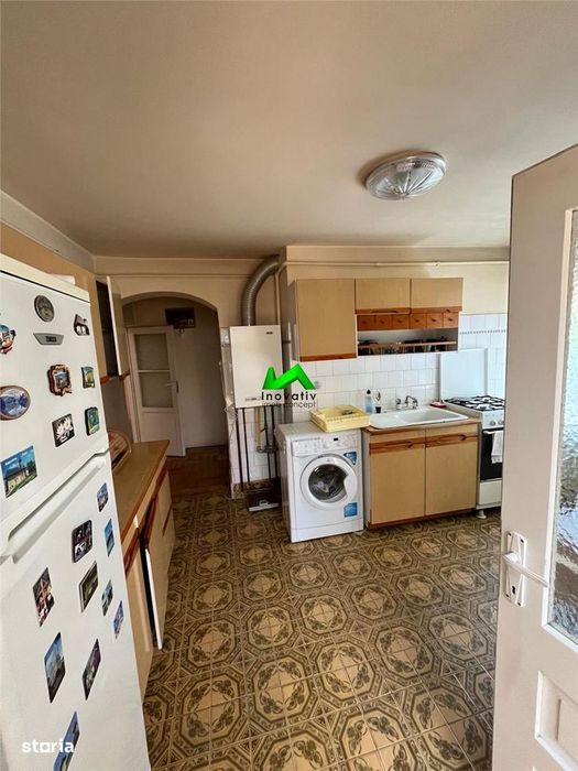 Casa de vanzare 3 camere pivnita Sibiu Lupeni