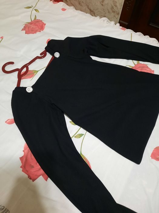 Shoshilinch! Elegant bluzka faqat 60 mingga – hozir olib ketsangiz”