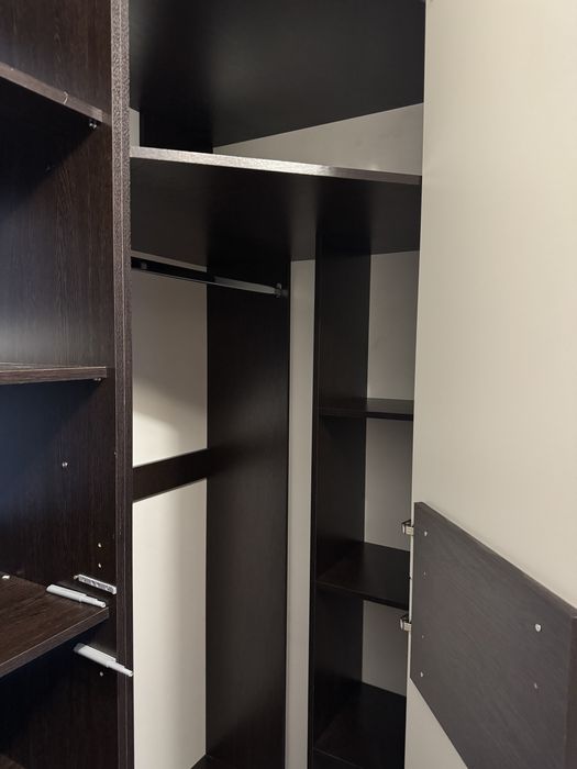 Продам шкаф угловой 80.000