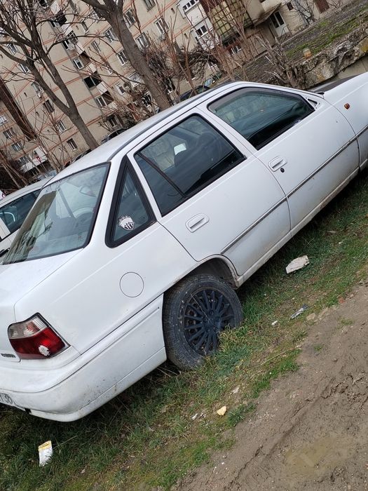 Vând Daewoo Cielo