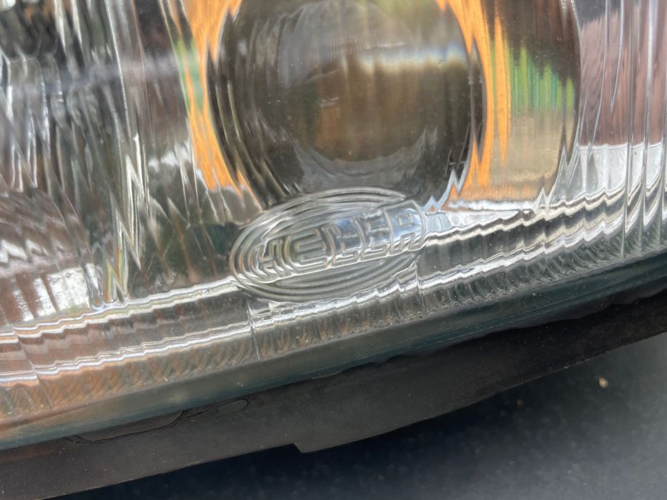 Фары новые на А6 Ауди