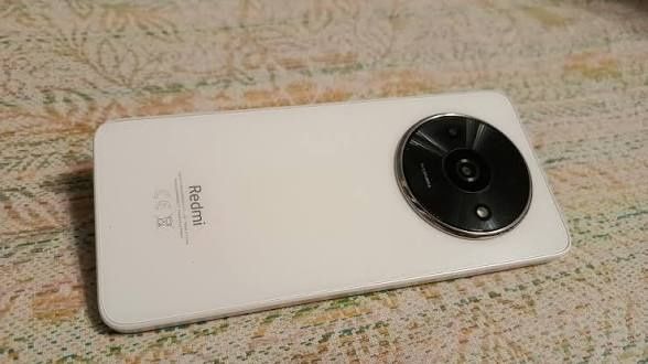 Продаю срочно телефон Xiaomi