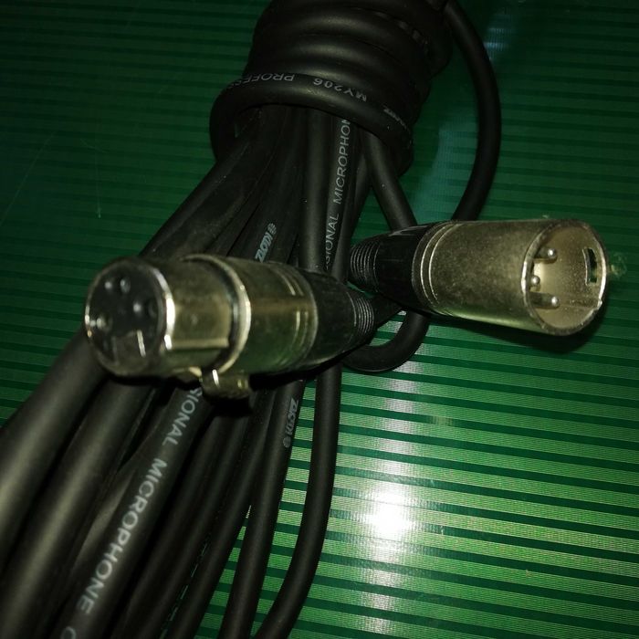 Кабель микрофонный профессиональный