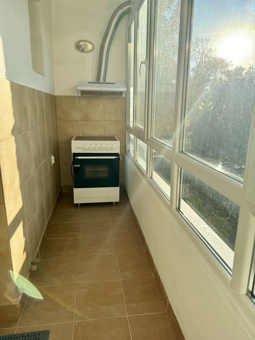 Дава се под наем Тристаен апартамент в Плевен, Сторгозия - 83 кв.м за 408 € - Снимка #7