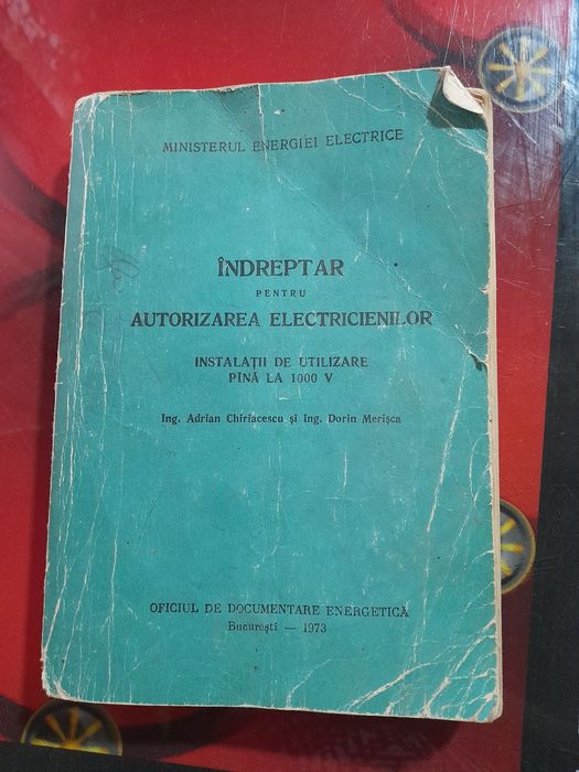 Carti vechi de vanzare