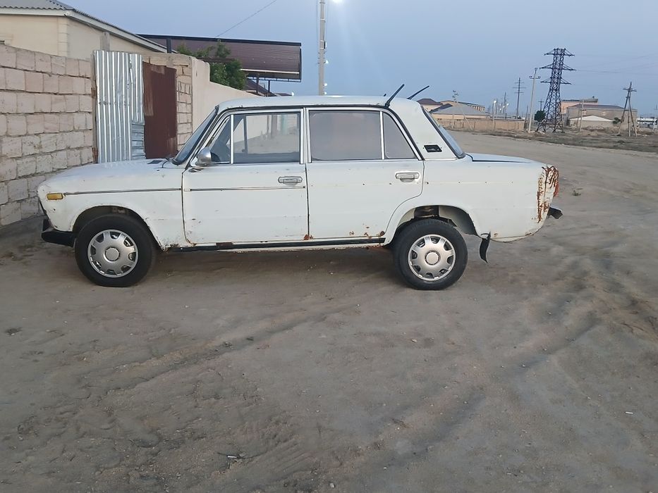 Автомобил отличный состояние