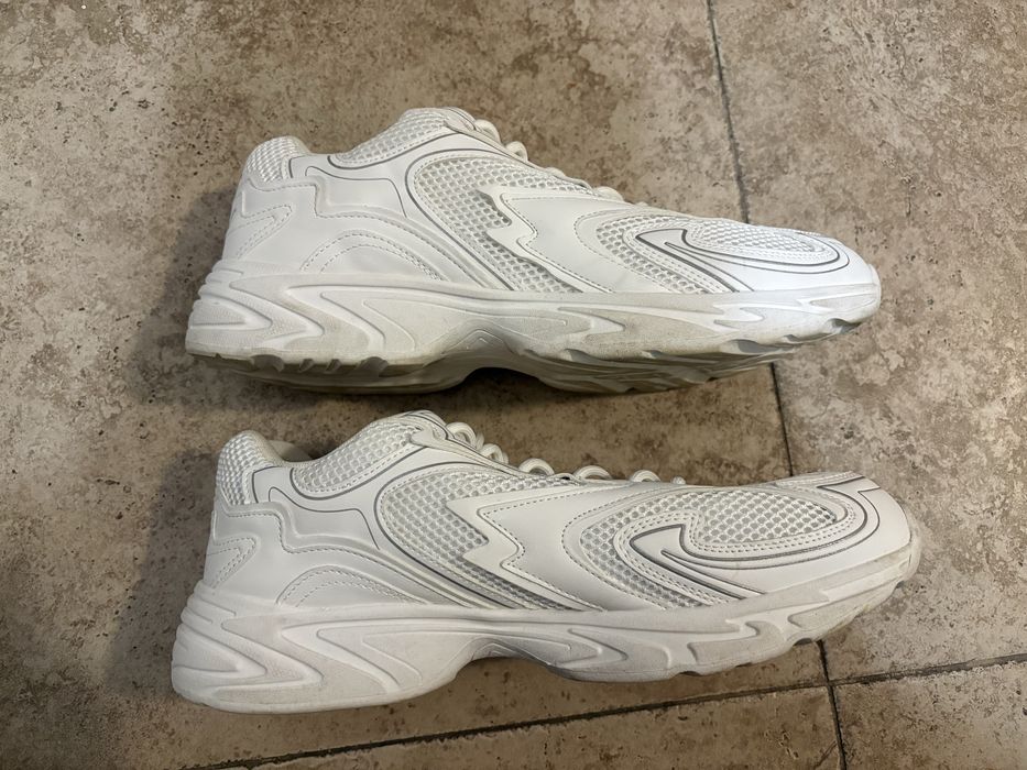 Бели Маратонки нови