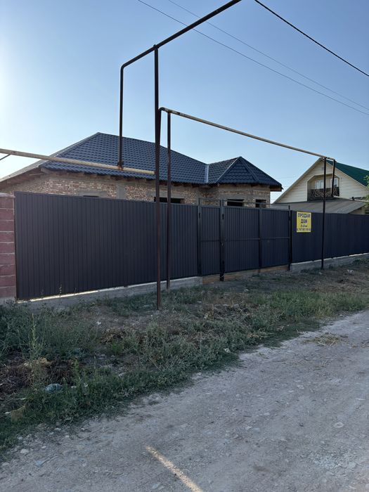 Продается участок с не законченным домом