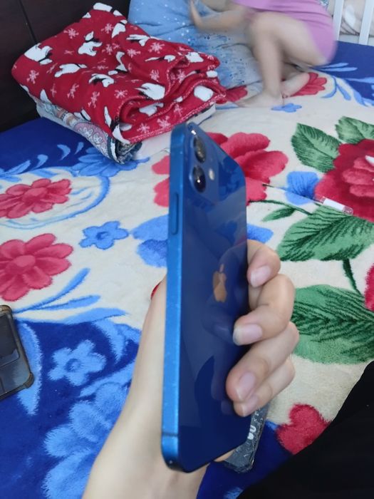АКТОБЕ. срочно продам iPhone 12.