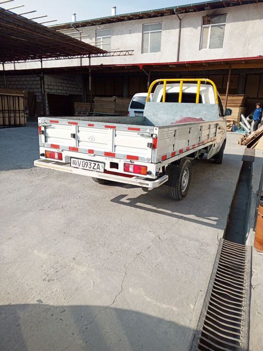 ЧАНГАН  Грузовой