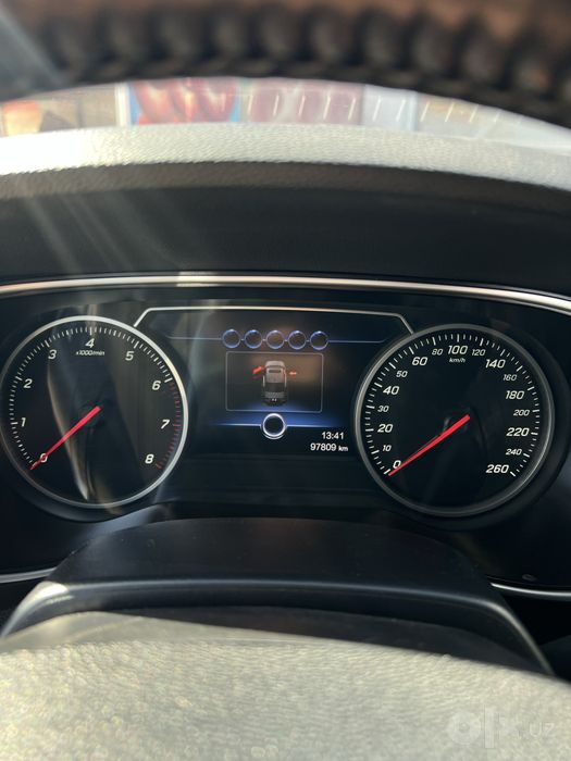Honqi H5 classic