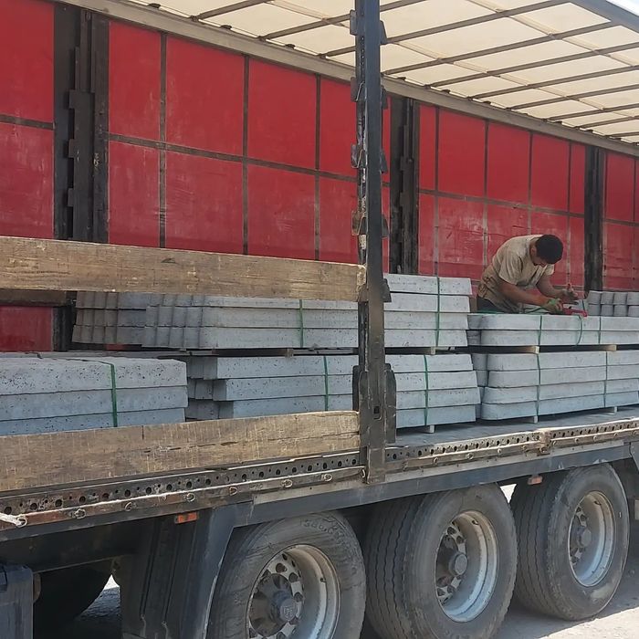 Столбы бетонные для заборов