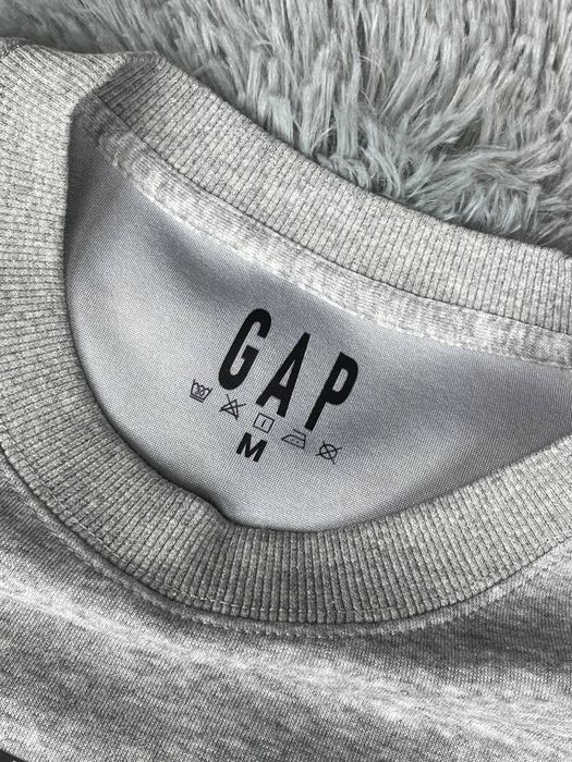 Продаю Серый Свитшот Palace x GAP Athletic (Premium Quality)