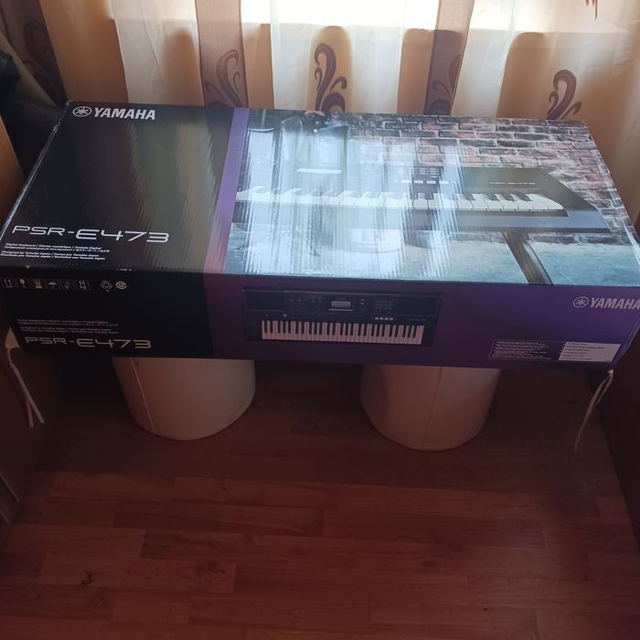 Vând  orga  mai multe detalii în privat