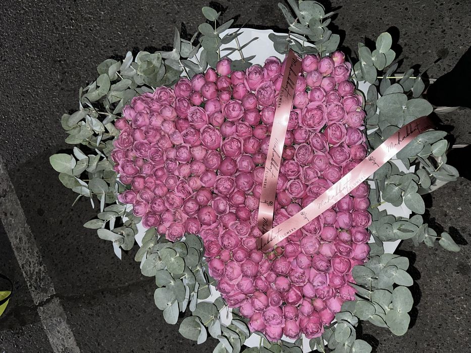 Продам цветы  свежийй только что купили