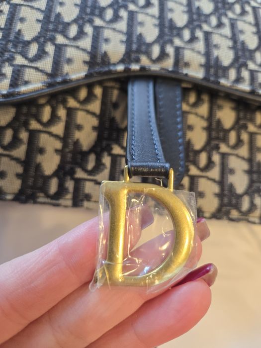 Налична Dior топ качество