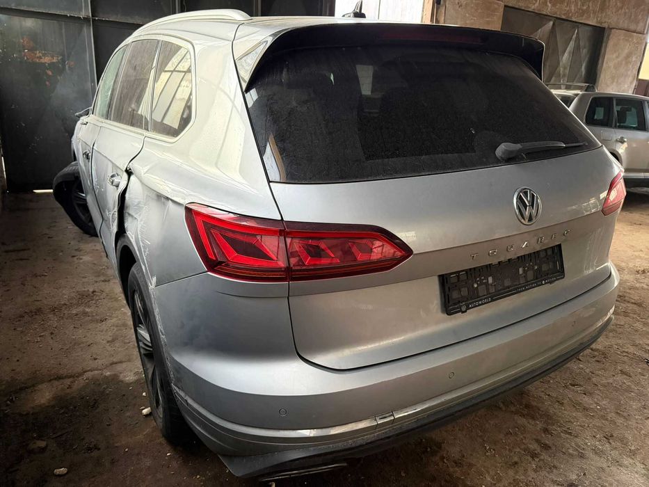 Volkswagen Touareg avariat