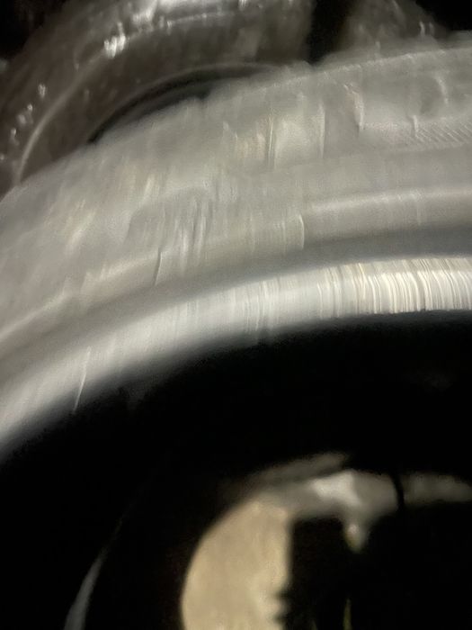 315/35R20. 275/40R20 BMW X5.     Dot 4121