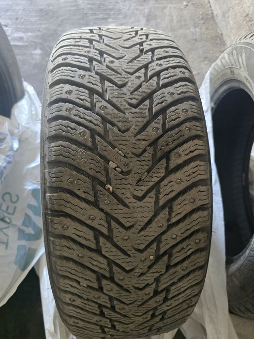 Продам зимние шины Nordman 8
