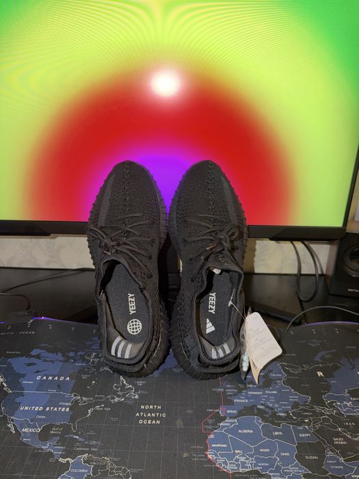 yeezy 350v2 black reflective
