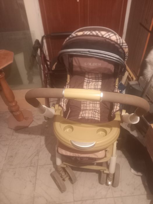 Продаётся коляска почти новая