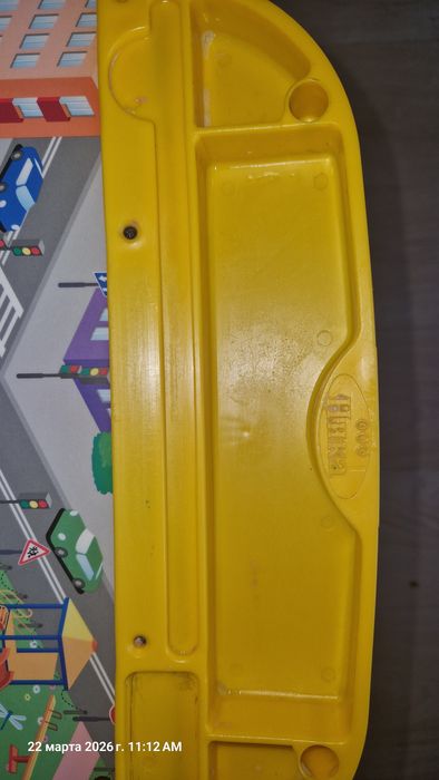 Продам детский стол