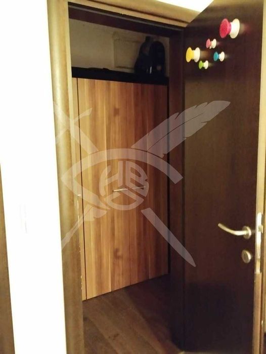 Дава се под наем Тристаен апартамент в София, Витоша - 140 кв.м за 1000 € - Снимка #6