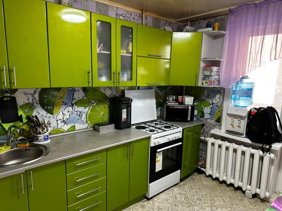 Продам  3 ком, Сити-Молл