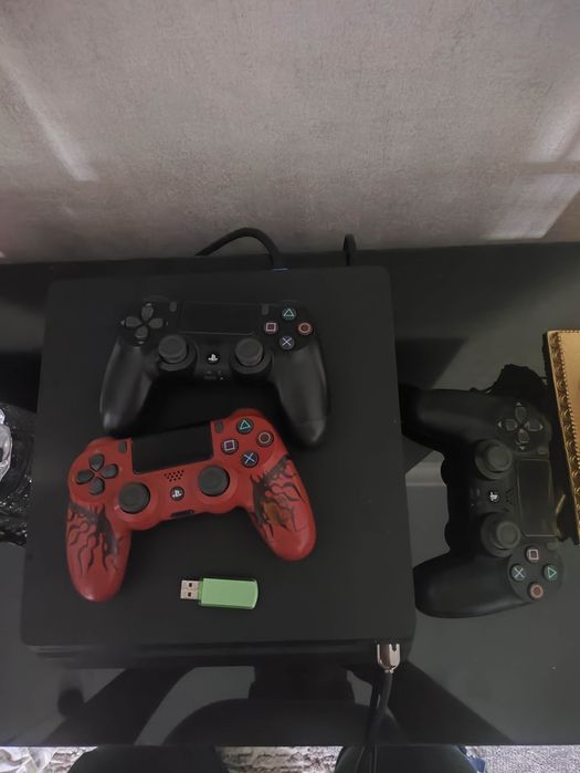 Ps4 slim 1 tb goldhen