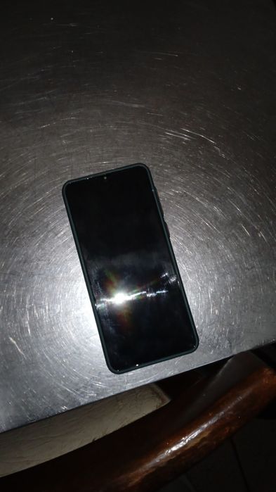 продается телефон