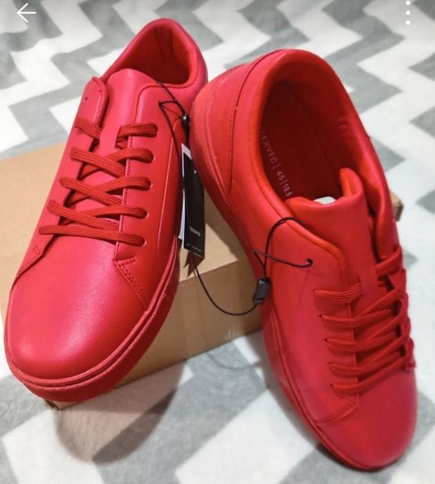 Reserved tenesi noi / 45