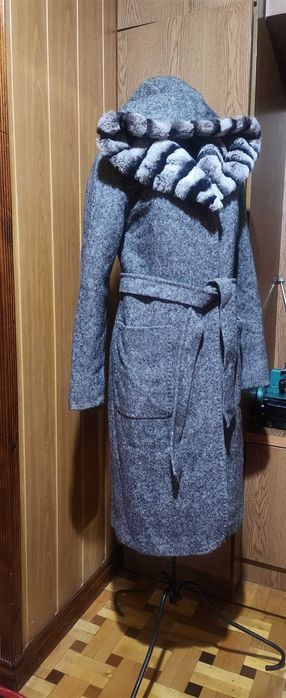 Шерстяное пальто