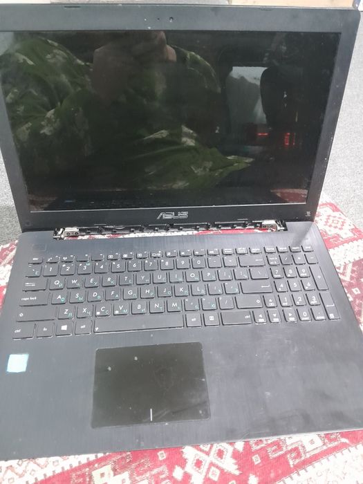 Продам срочно ноутбук