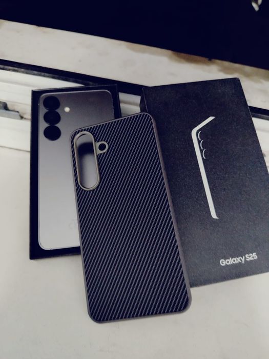 Samsung S25 12/128
