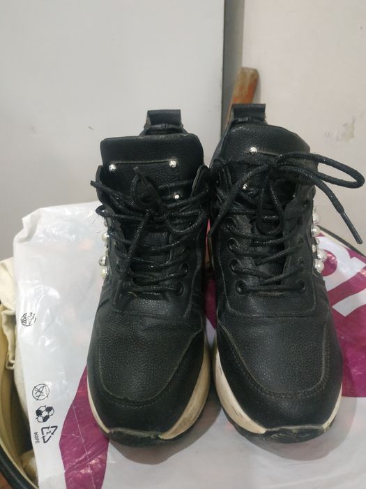 Обувь женская. Продам недорого .