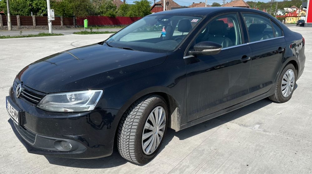 VW Jetta - 1.6 diesel (an 2012)
