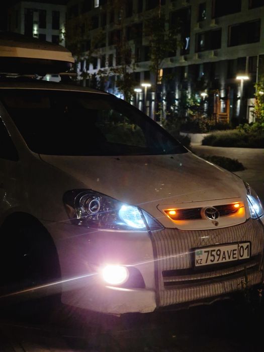 Toyota Ipsum 2,4. 2006г.в