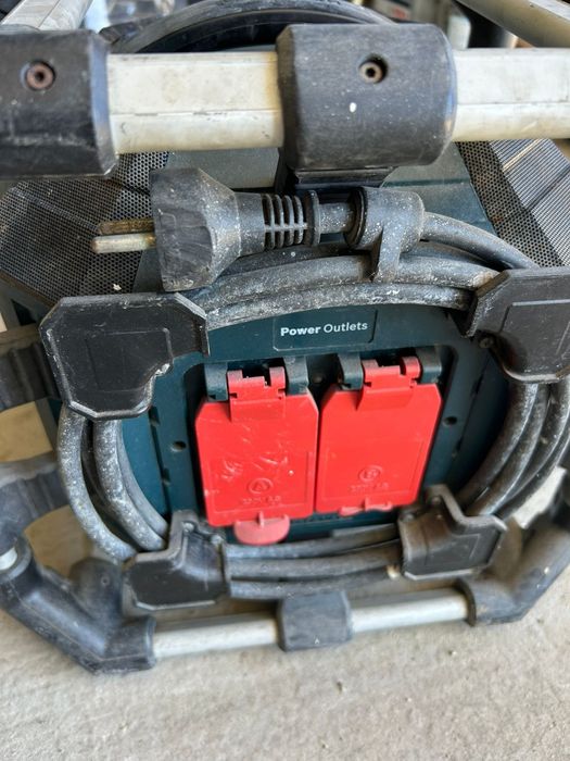 Vând box de santier