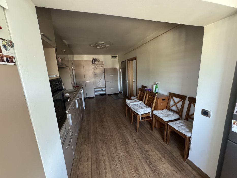 Apartament cu 3 camere Tandarei central