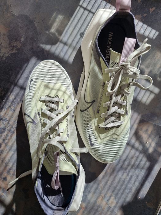 Adidasi nike vista lite