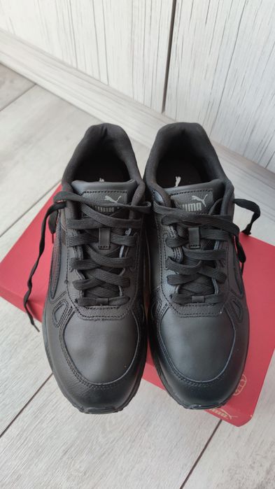 Маратонки Puma черна кожа.