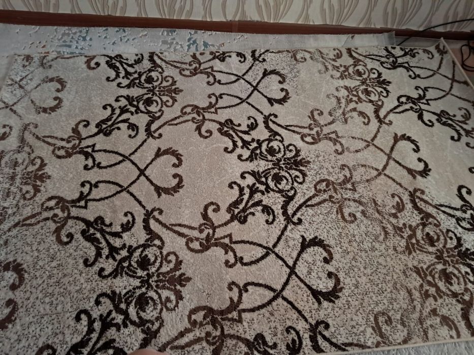 Продам палас хороши мягкии