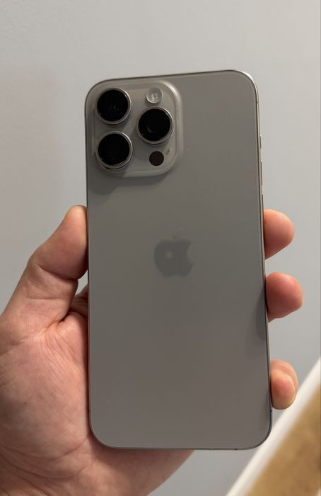 iPhone 15 Pro Max, 256GB, folosit