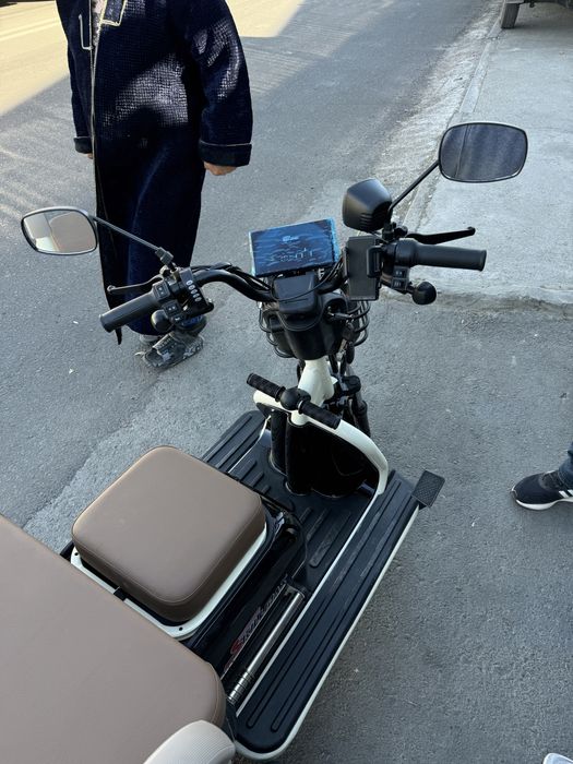 Семейный Мини электро трицикл  3 сидениями для пассажиров | новое