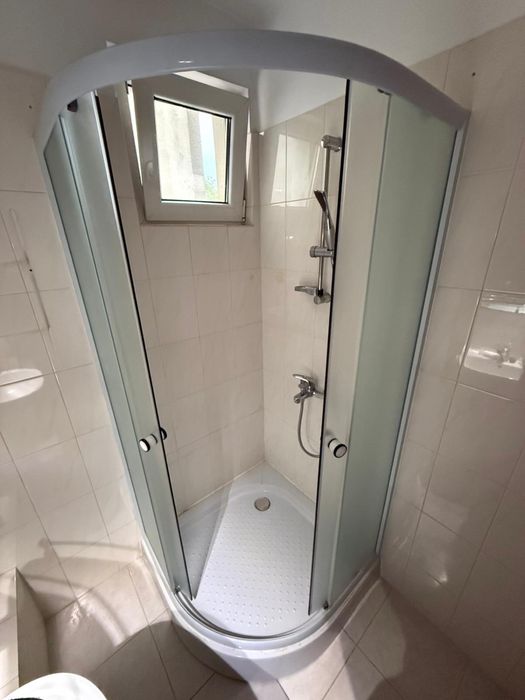 Cabina dus conditii excelente