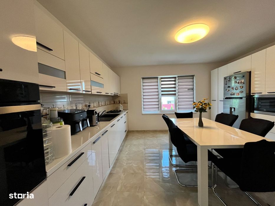 Casa cu Priveliste de Vis! Teren de 2200mp