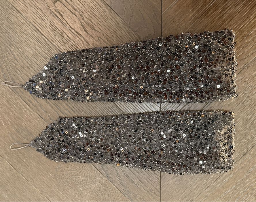 Vand rochie cu manusi si corset