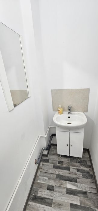 Inchiriez spatiu comercial