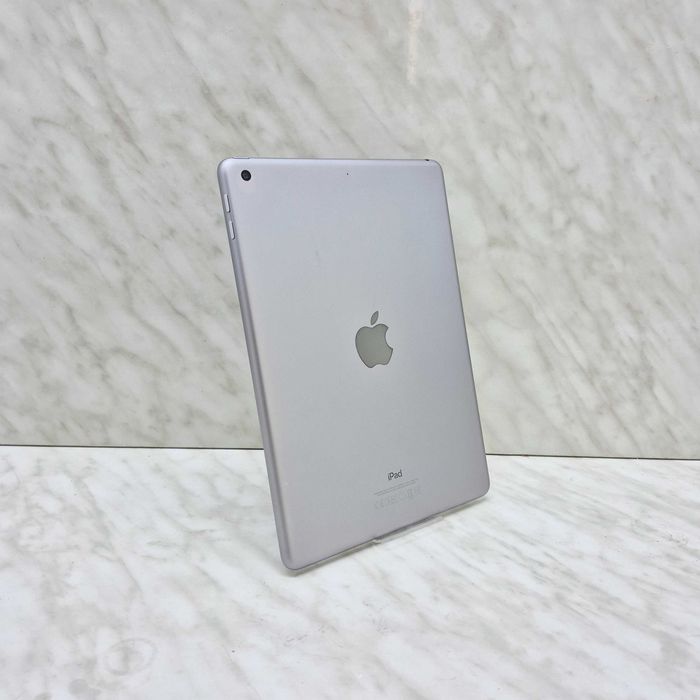 iPad 7世代32G wifi+sim.free 92% silver Apple iPad 10.2