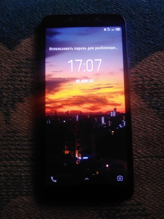 Продам телефон техно за 17000